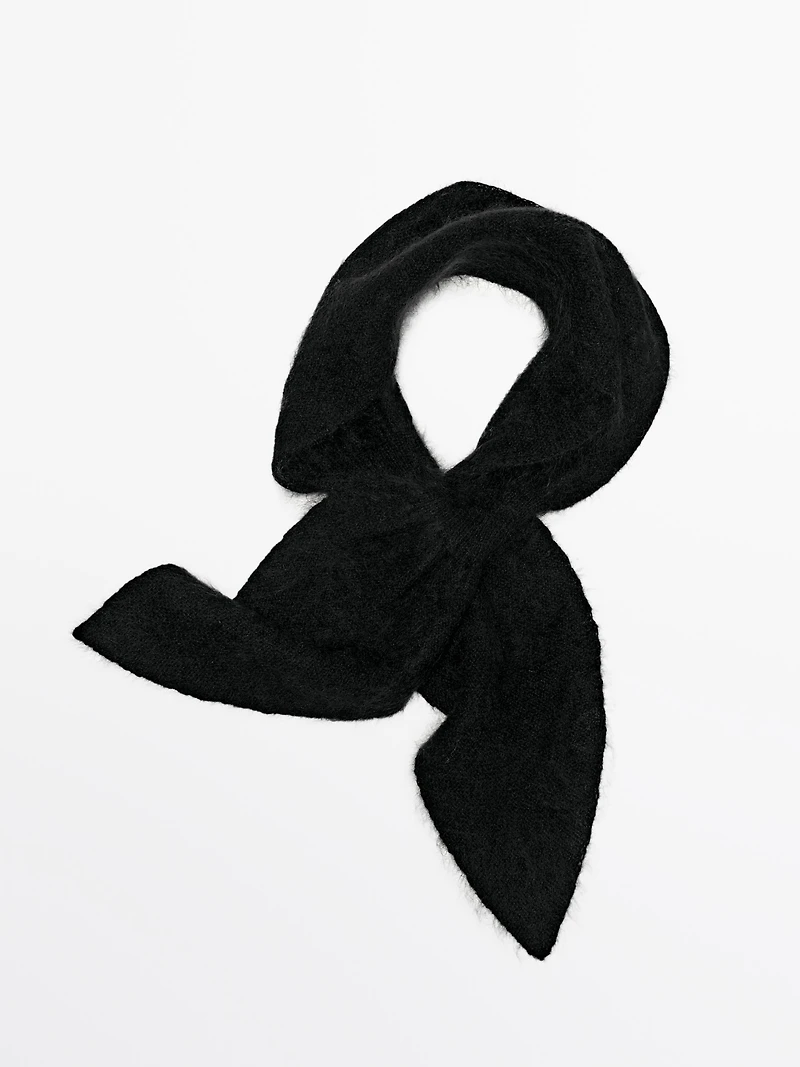 100% cashmere knit tie with bow