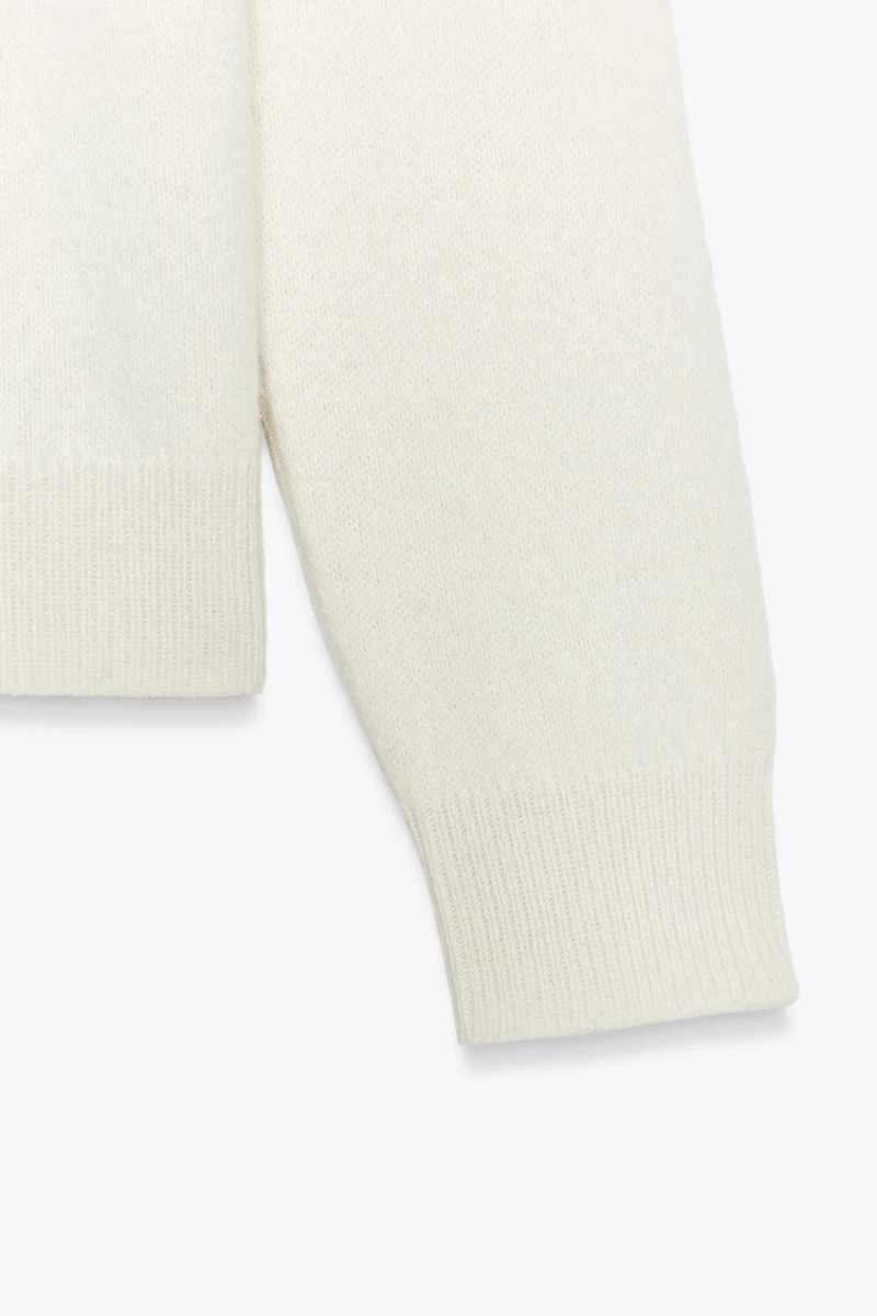 LONG SLEEVE CASHMERE AND WOOL SWEATER