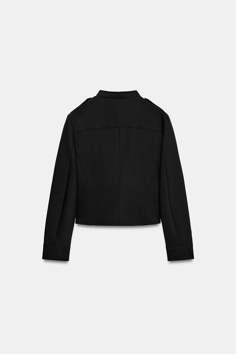 BUTTONED FITTED BLAZER