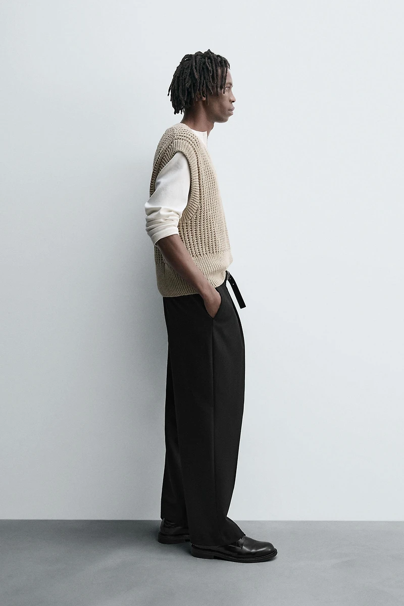 BOXY FIT KNIT VEST
