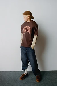 VARSITY DOUBLE SLEEVE T-SHIRT