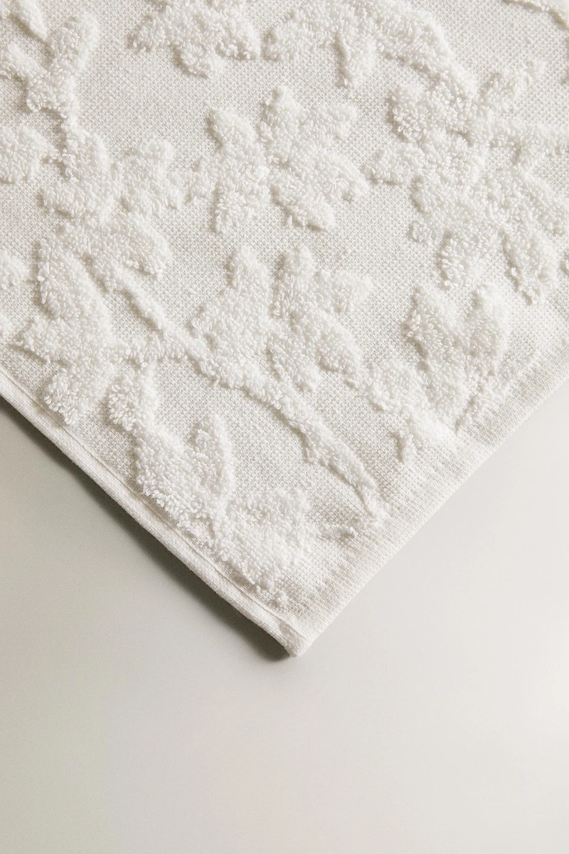 SERVIETTE DE BAIN JACQUARD FLORAL