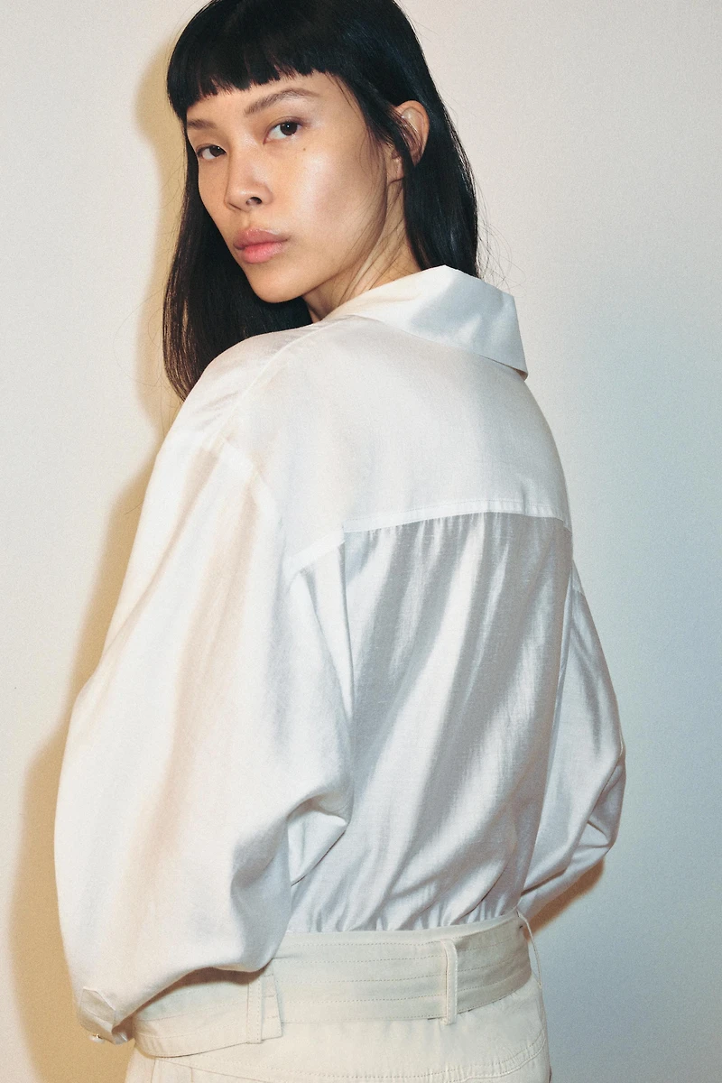 OVERSIZED SATIN EFFECT SHIRT