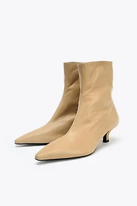 LEATHER HEELED ANKLE BOOTS