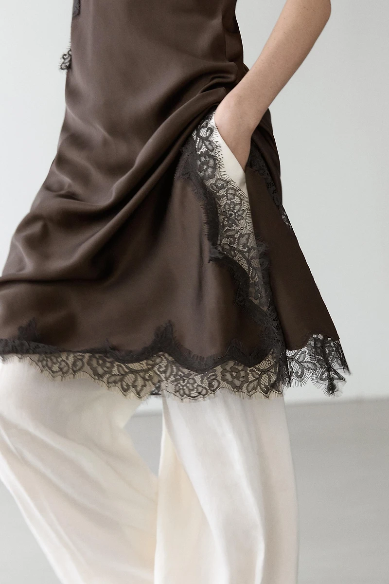 Robe nuisette à dentelle