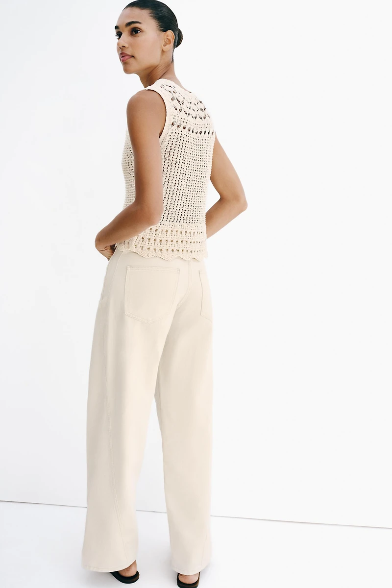 TOP EN MAILLE POINTELLE