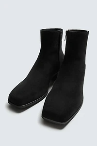 LEATHER HEELED BOOTS