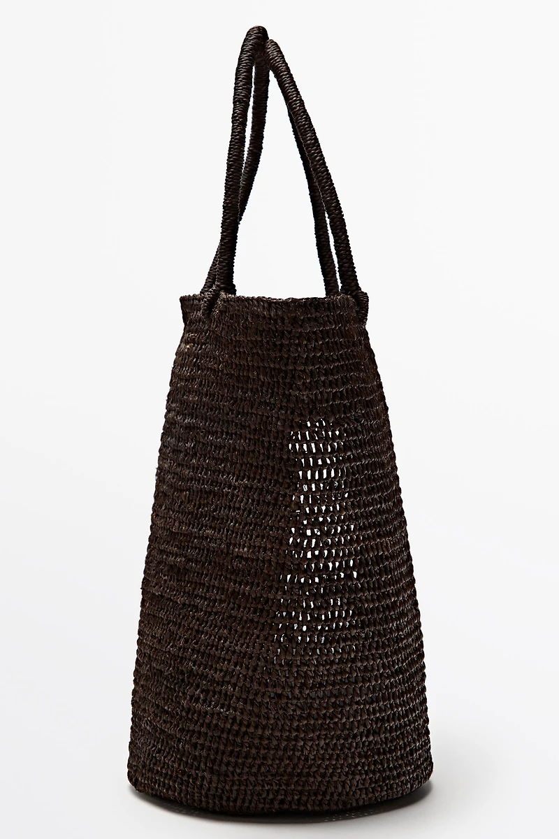 Mini raffia bucket bag