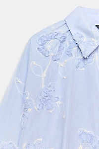 CHEMISE BRODÉE STRUCTURE FLEUR