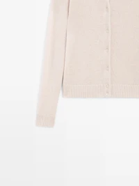 Knit 100% cashmere crew neck cardigan