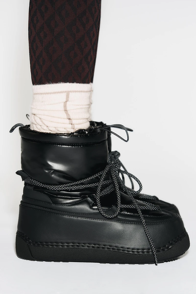 QUILTED ANKLE BOOTS SKI COLLECTION
