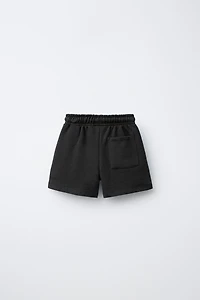 BASIC TEXT SHORTS
