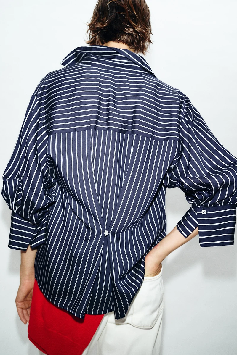 CHEMISE À RAYURES ET MANCHES BOUFFANTES