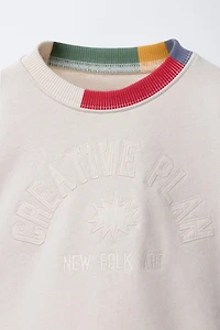 CONTRAST RIB EMBROIDERED TEXT SWEATSHIRT