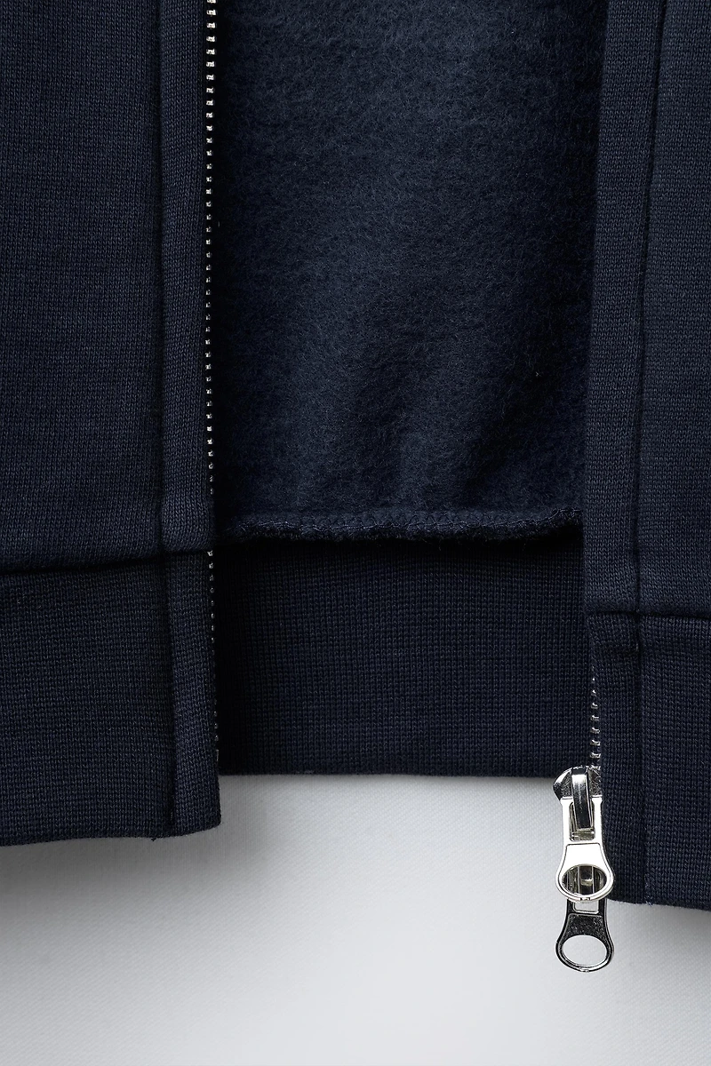 ZIP-UP HOODIE AND STRIPED JOGGER PANTS SET
