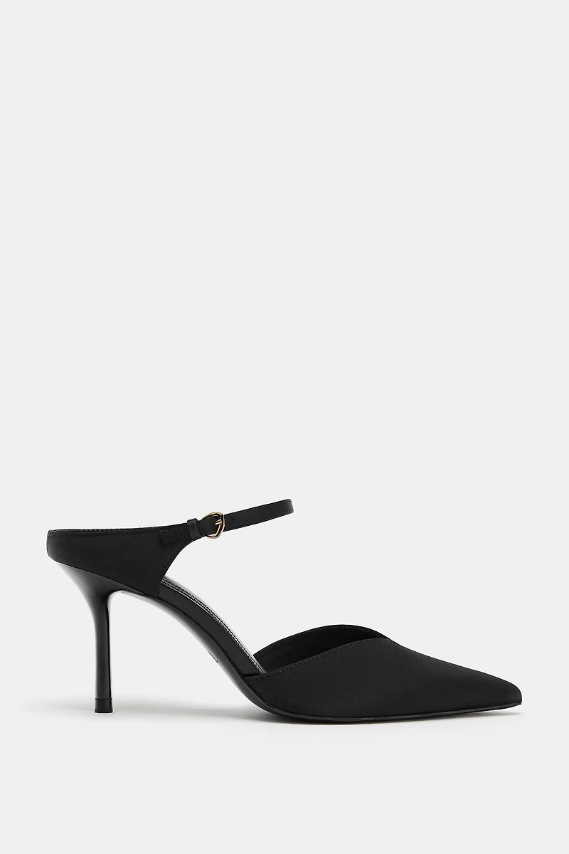 BUCKLE DETAIL HEELS