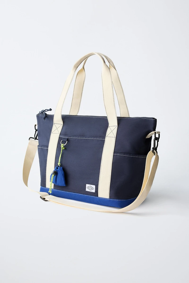 CONTRAST BOWLING BAG