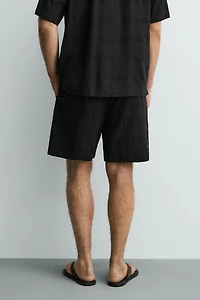 GEOMETRIC JACQUARD REGULAR FIT SHORTS