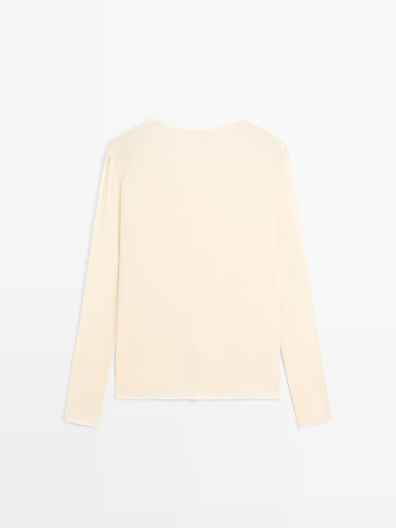 Lightweight long sleeve T-shirt