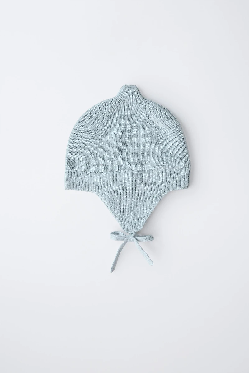 BONNET EN MAILLE PERLÉE