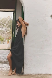 FLOWY HALTER DRESS