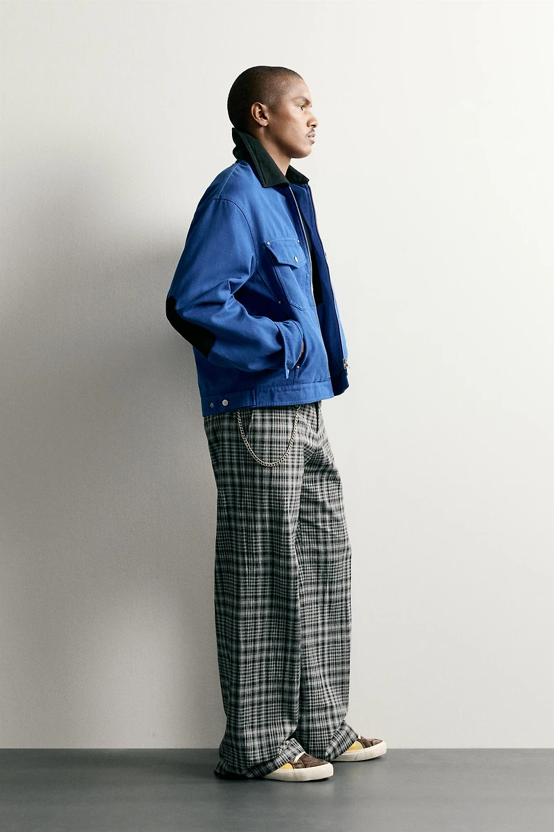 CROPPED FIT JACKET WITH CONTRASTING COLLAR