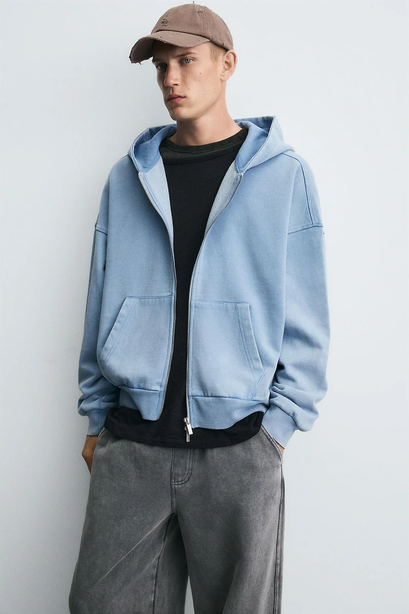 SWEAT DÉLAVÉ ZIPPÉ À CAPUCHE