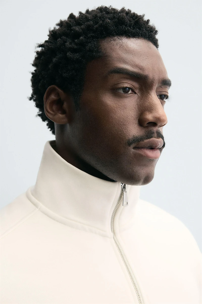 SWEAT COL ZIPPÉ BASIQUE