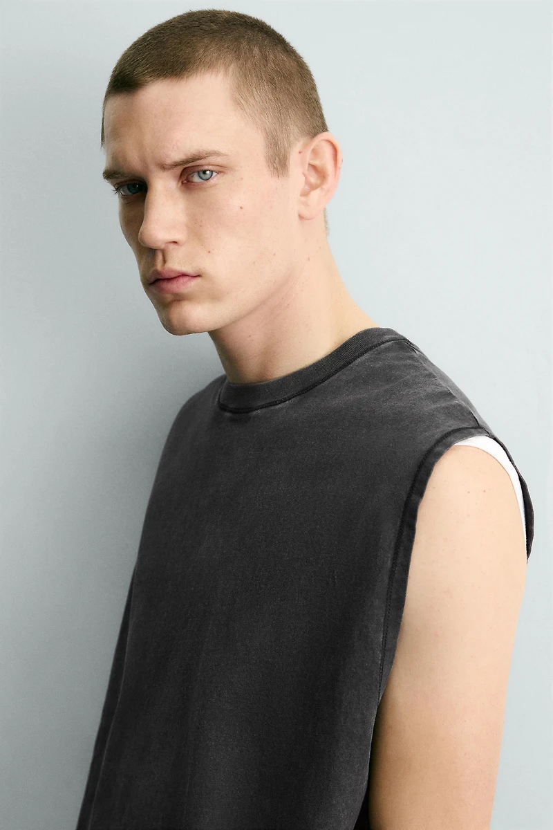 T-SHIRT TANK DÉLAVÉ
