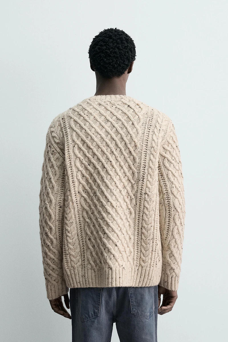 WOOL CABLE KNIT JUMPER