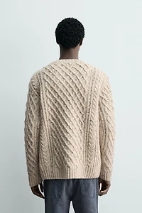 WOOL CABLE KNIT JUMPER