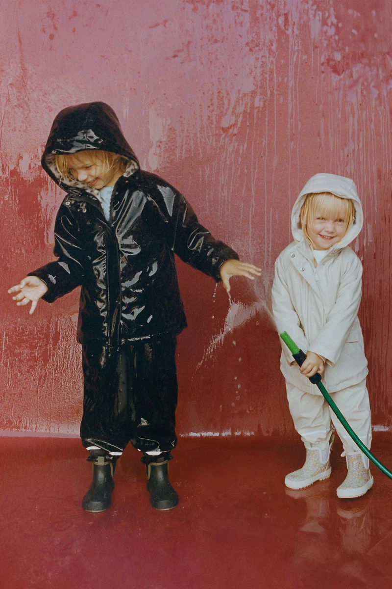 RUBBERIZED WATER RESISTANT OVERALLS