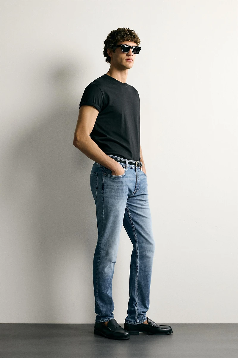 BASIC SLIM FIT JEANS
