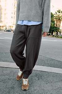 JOGGER PANTS WITH ELASTIC CUFFS