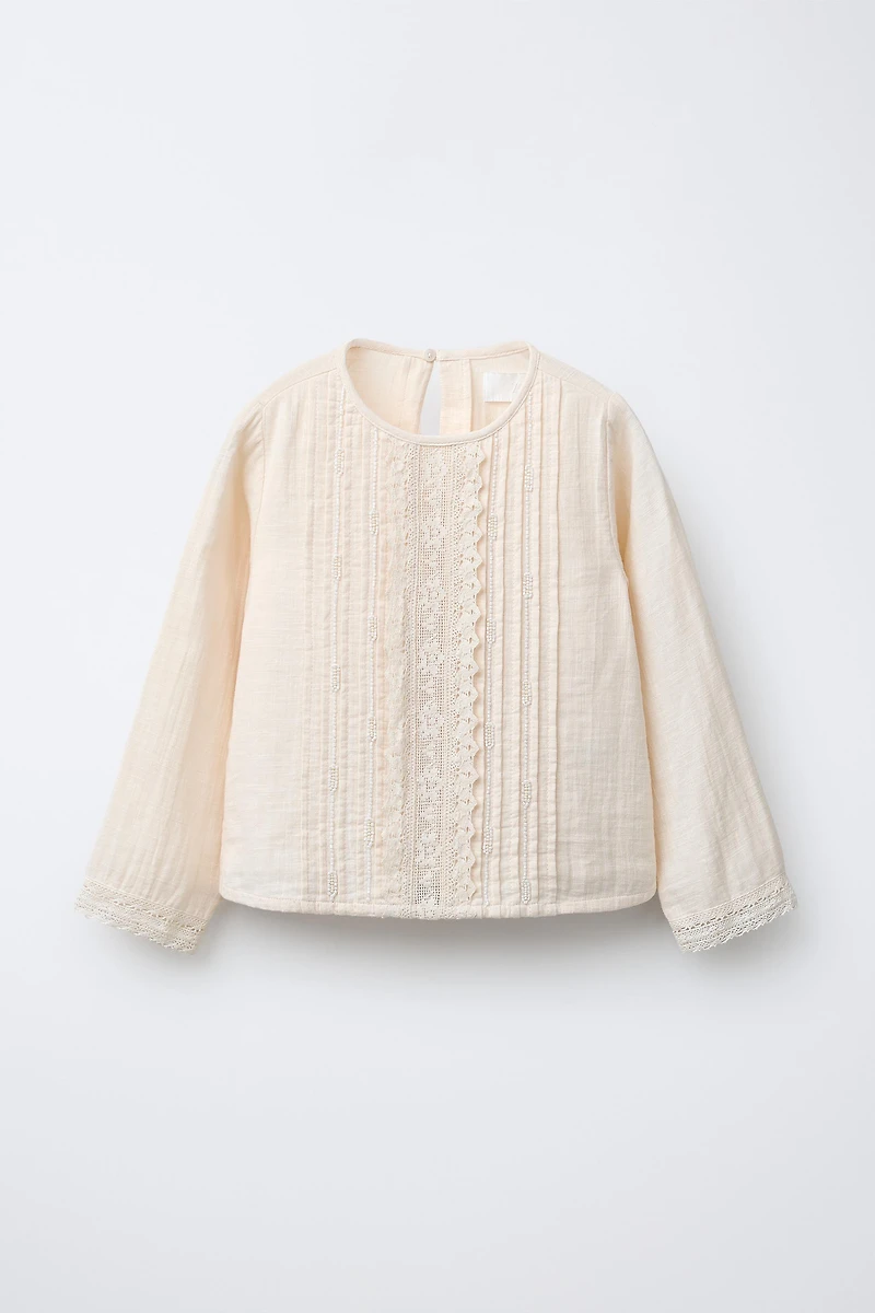 CHEMISE BRODÉE ET À FANTASIE