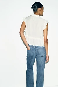 EMBROIDERED RUFFLE TOP