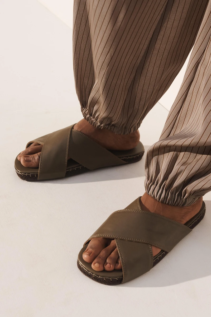 SANDALES CROISÉES EN CUIR