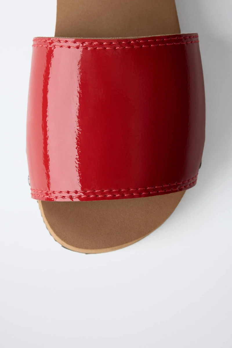 PATENT CLOGS