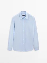Regular fit shirt with striped detail