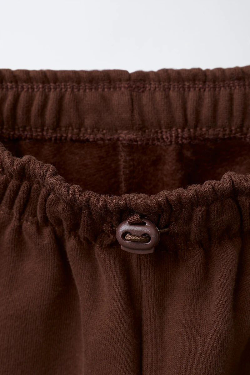 PANTALON DE JOGGING DOUX AVEC ÉTIQUETTE