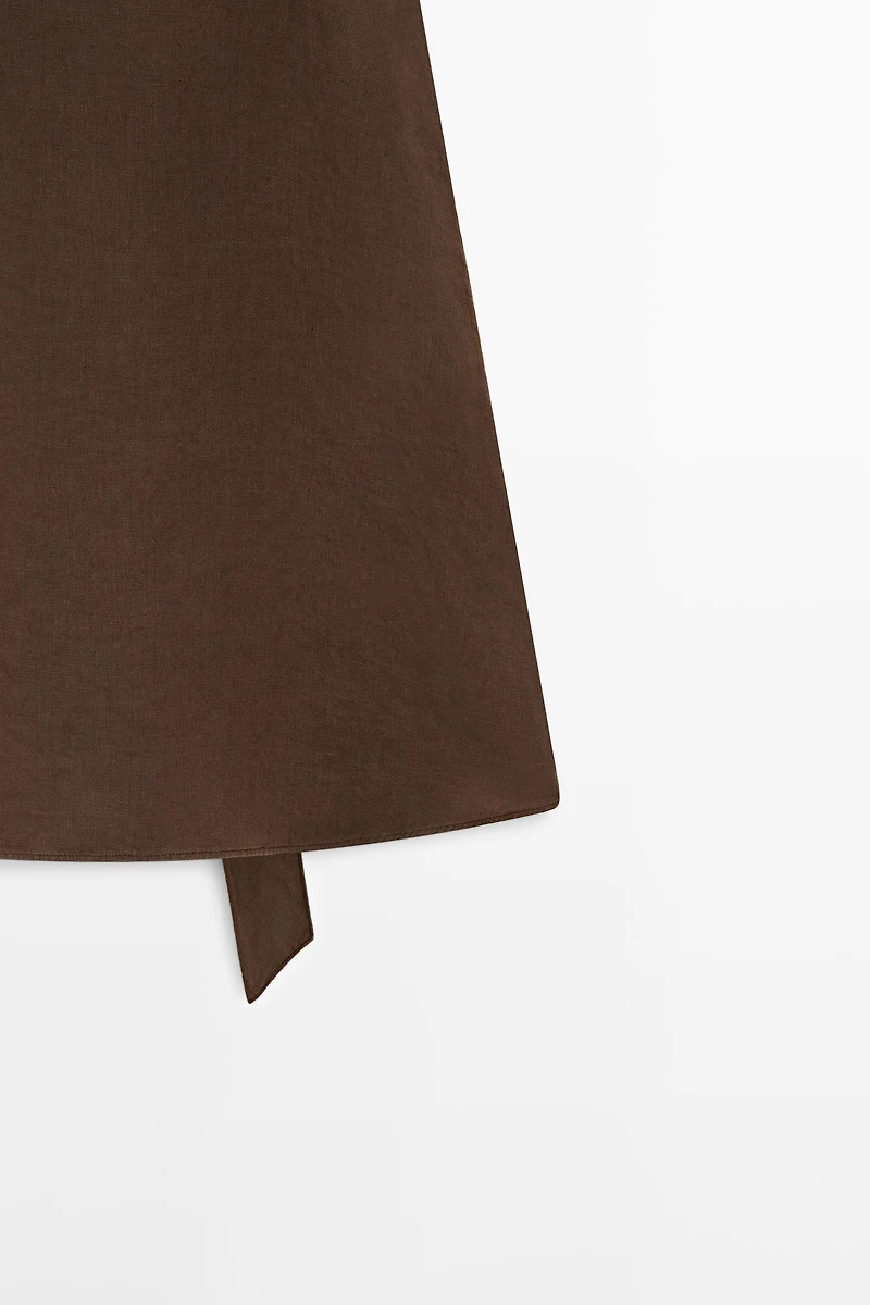 Flowing linen halter top