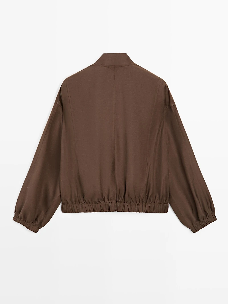 Flowing bomber jacket