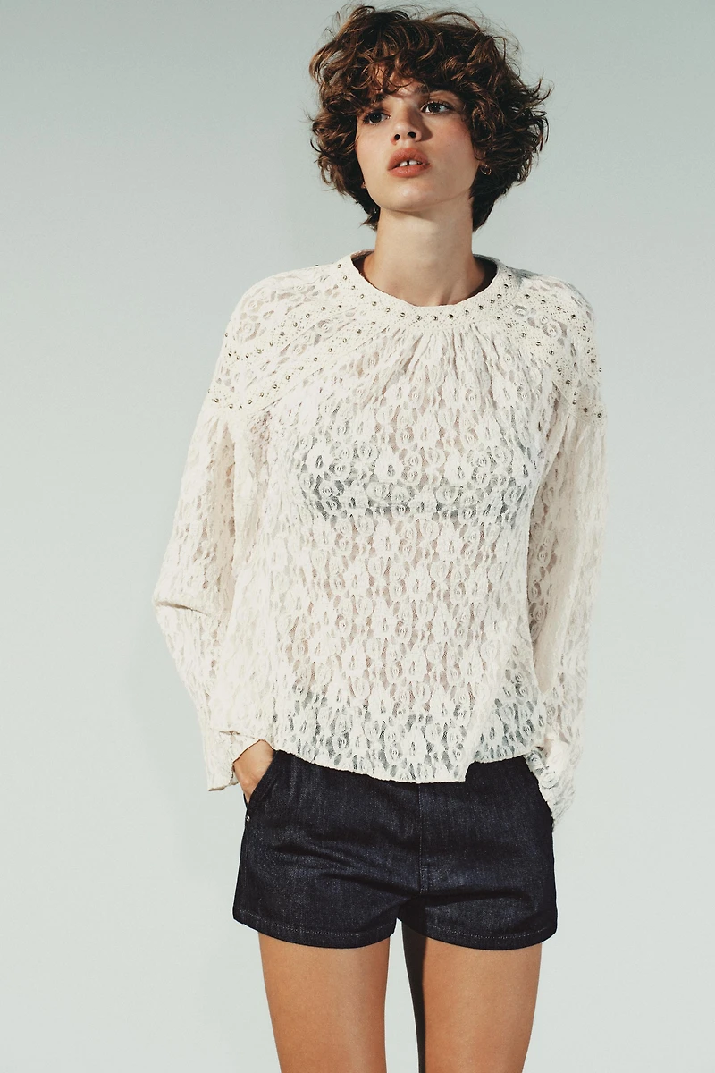 STUDDED LACE TOP