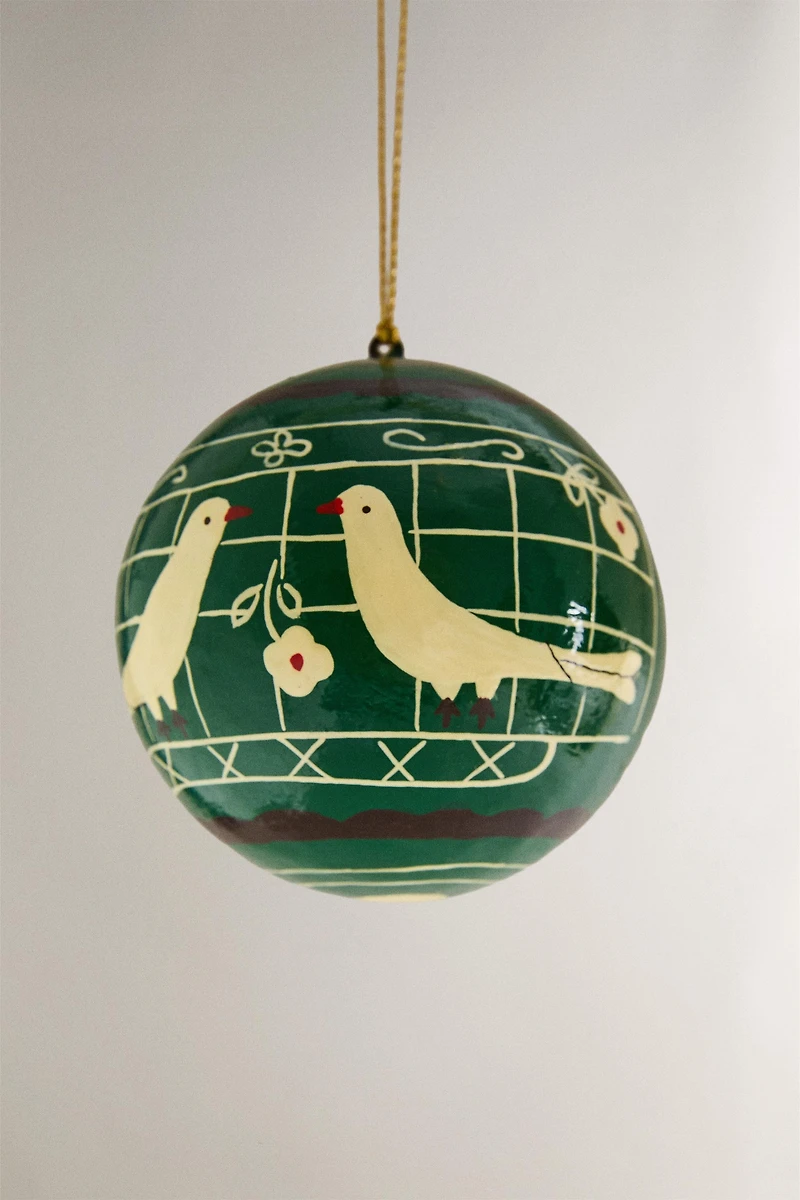 CHRISTMAS TREE BALL ORNAMENT WITH HENS AND FLOWERS
