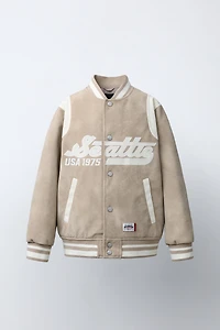 BLOUSON BOMBER EFFET DAIM AVEC INSCRIPTION