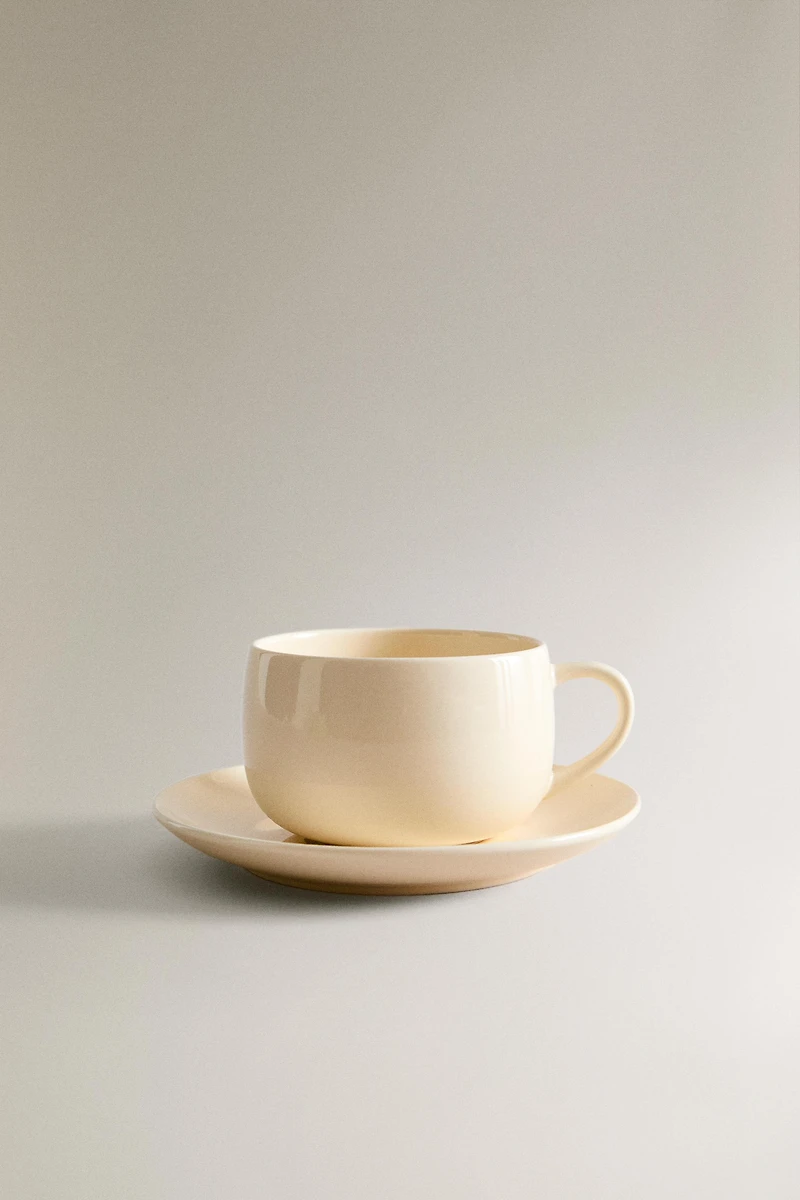 PLAIN STONEWARE TEACUP