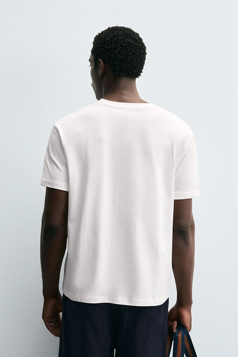 T-SHIRT À INSCRIPTION IMPRIMÉE