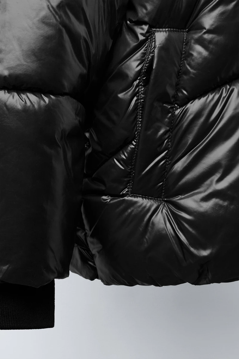 MANTEAU MATELASSÉ À CAPUCHE DÉPERLANT