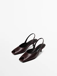 High-heel sandals with open toe