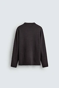 PULL EN JACQUARD À RAYURES